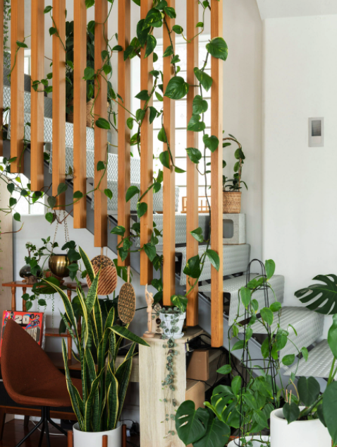 8 Inspirasi Desain Railing Tangga, Minimalis Hingga Mewah - Lamudi