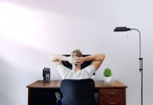 5 Pilihan Bangku Kerja Ergonomis, Nyaman Buat Kerja bangku kerja