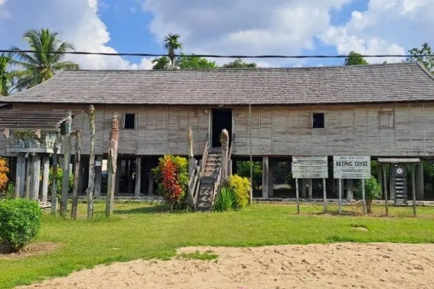 Rumah Adat Betang: Ciri-ciri & Fungsinya - Lamudi